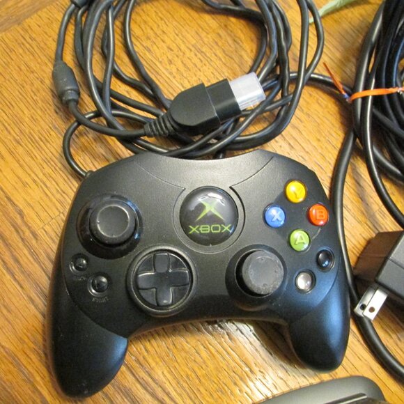 B110-Original XBox Controller S Bundle-all tested and works great shape - Picture 3 of 6